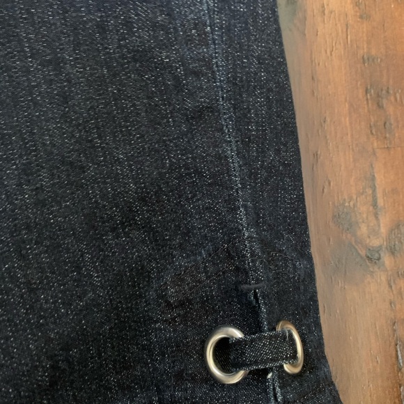 New Denim Pull On Capris Silver Hardware Sz 6P - Picture 2 of 9